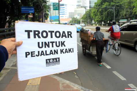 Koalisi Pedestrian Lakukan Aksi Cerdas Tumpas Perampas 