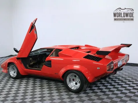 Replika Lamborghini Countach Berbanderol Hanya Rp 700 