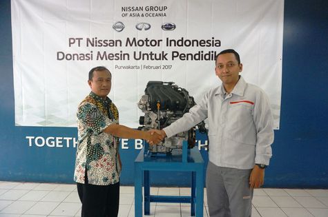 67 Mesin Nissan Jadi Bahan  Praktik  Siswa  SMK Otosia com