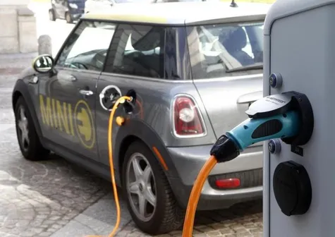 Siap Gandeng Mini Bmw Proyeksikan All Electric Mini Otosiacom