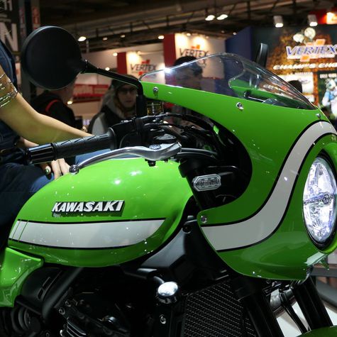  Kawasaki  Z900RS Varian  Cafe Racer Goda Publik di EICMA 