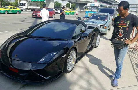 44 Koleksi Gambar Mobil Butut HD Terbaru