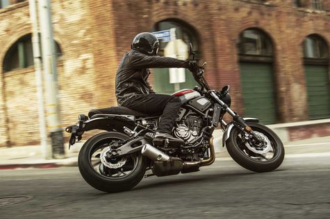 Tantang Kawasaki W175 Yamaha Akan Produksi Motor Retro 150 Cc