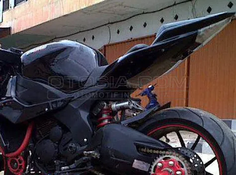 8 Bagian Yamaha Scorpio The Monster Street Fighter 