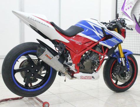 5 Karya Modifikasi Honda CB150R Inspiratif Otosia com