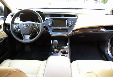 10 Interior Mobil Terbaik  Tahun 2013 Otosia com