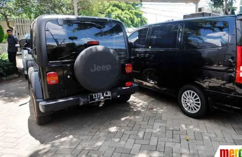 Kompilasi 10 Mobil Termahal Koleksi Koruptor Tahun 2013 