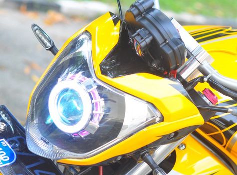 10 Rincian Modifikasi Yamaha Vixion Street Fighter Gambot 