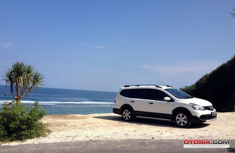 'Pertarungan' 4 Compact MPV Terbaik di Indonesia  Otosia.com