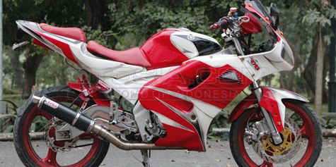 7 Bagian Modifikasi Yamaha Vixion Jadi Moge Sport  Otosia com