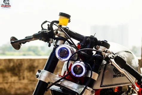 Duo Modifikasi Moge Klasik Honda CB750F  Otosia.com