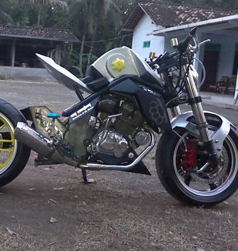 7 Perubahan Ekstrim Modifikasi Honda Tiger Street Fighter 