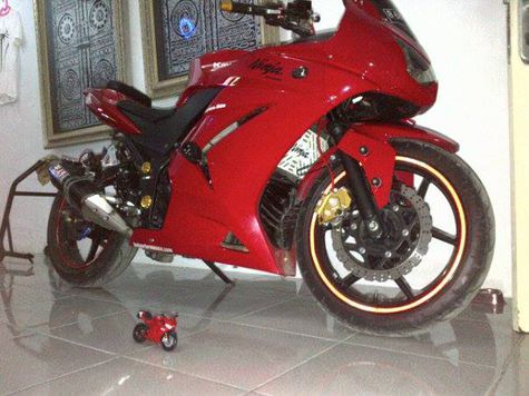 Modifikasi Kawasaki Ninja 250R Minimalis  Otosia.com