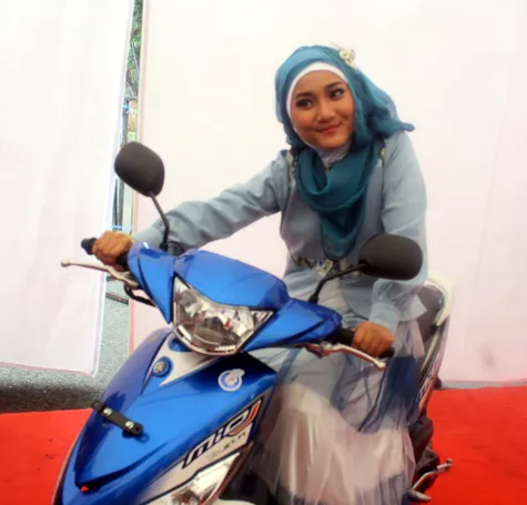 Ini Dia Motor Matik Hadiah Lebaran Fatin  Otosia.com