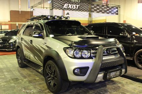 10 Modifikasi SUV Macho di HIN Surabaya 2013 | Otosia.com