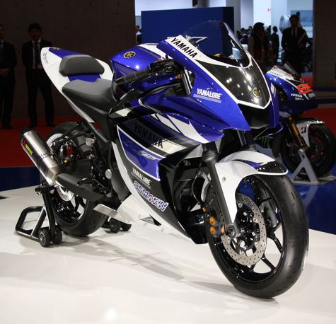 motor yamaha r25