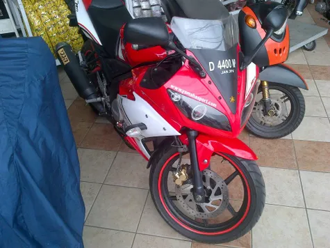 8 Sisi Modifikasi Yamaha YZF R15  Otosia.com