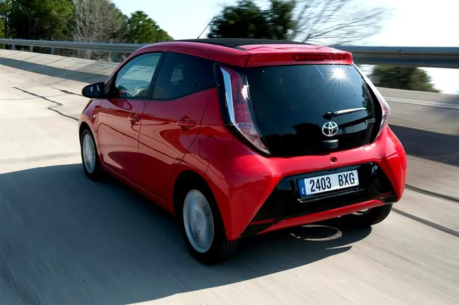  cantik toyota aygo 2015 mulai berjalan 342043