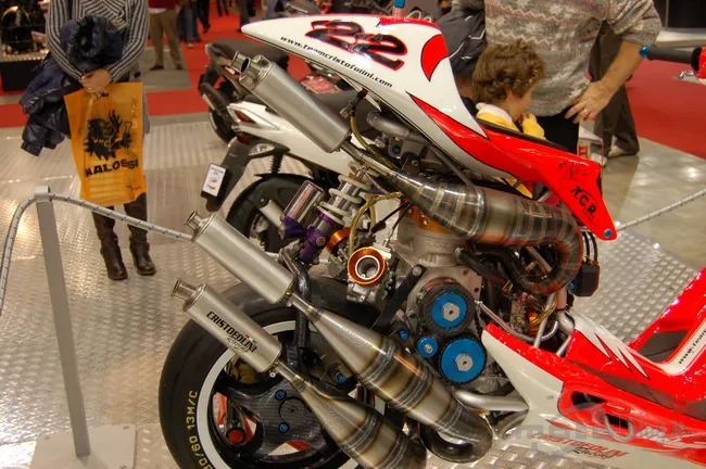 tenaga skuter ini menyamai yamaha yzf r6 3c5190