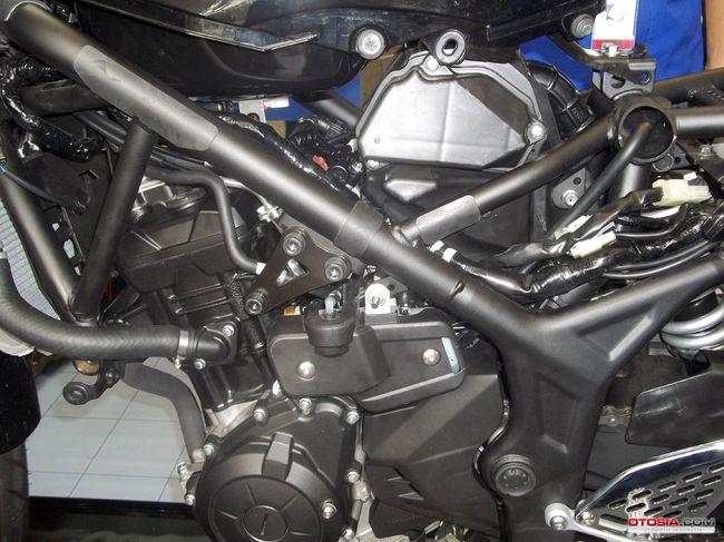 rpm tinggi yamaha r25 ada pada injeksinya be7236