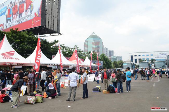 30 bus eksklusif untuk mudik gratis 28757d.JPG