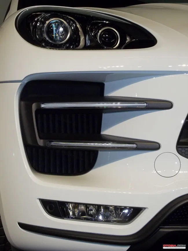 istimewa pada lampu variabel porsche macan b51897
