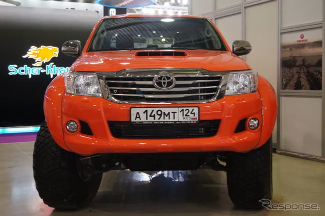Kokoh hantam segala medan, Toyota Hilux 6x6!  merdeka.com