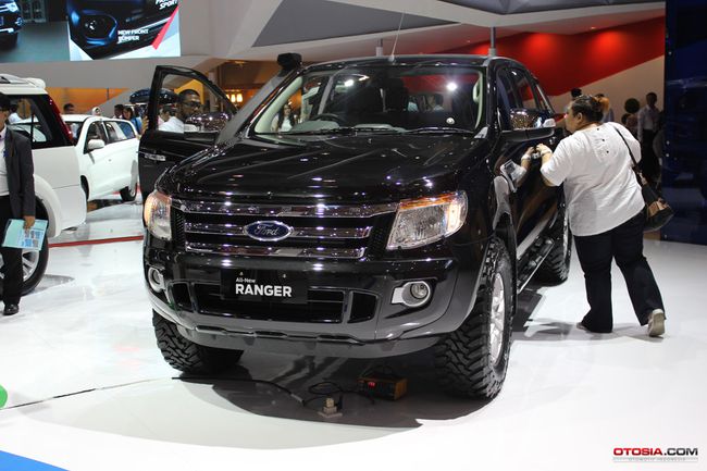 ford di iims uang tanda jadi rp 5 juta b84190