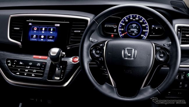 varian eksklusif mpv honda odyssey meluncur 109caf