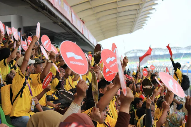 1001 konsumen nonton motogp sepang 73b7ad