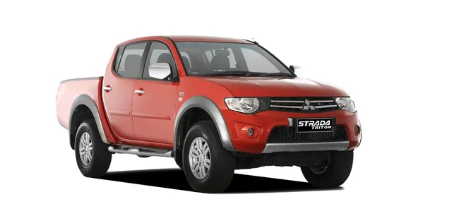strada triton 2015 dinilai kurang macho b73660