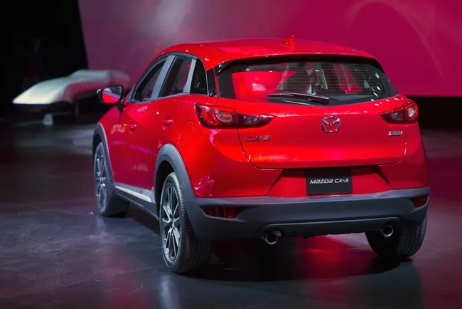 crossover anyar mazda siap tantang juke dan hr v 277b01