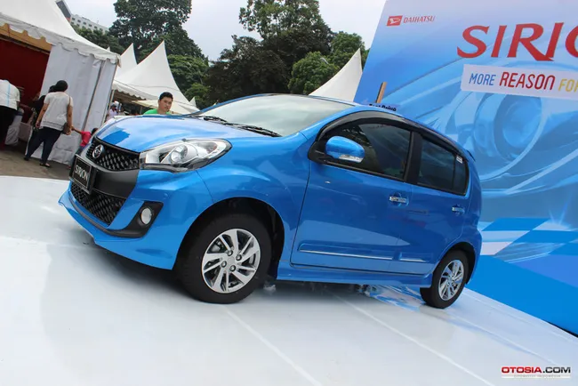 daihatsu sirion tetap rp