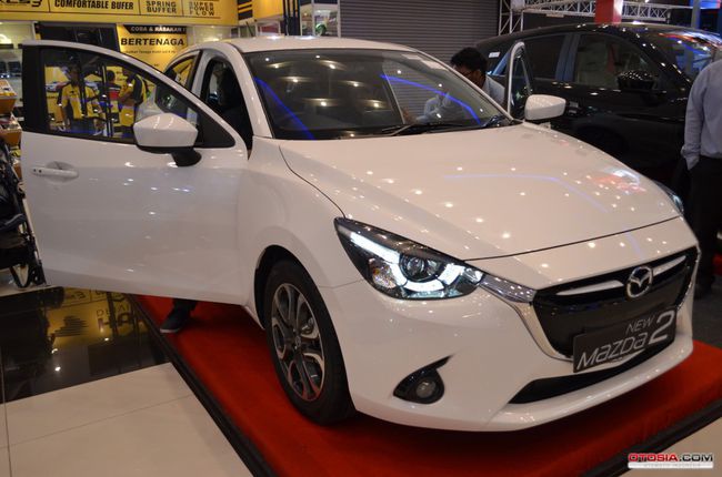 mazda2 hatchback nampang di sms 2015 0821c7