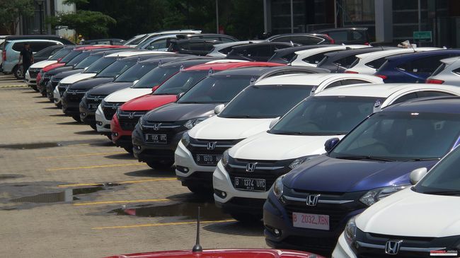 Mampu pantulkan panas mobil warna putih diborong konsumen 