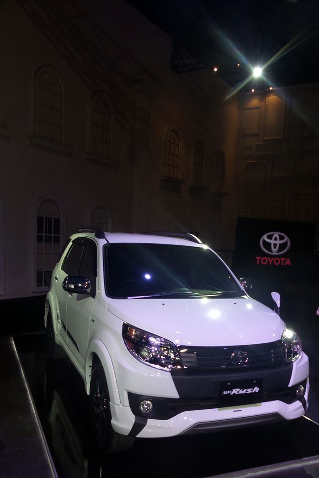  toyota new rush makin pede di pasar 207b07