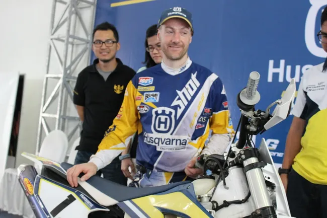 jawa timur husqvarna buka dealer di malang f80b62