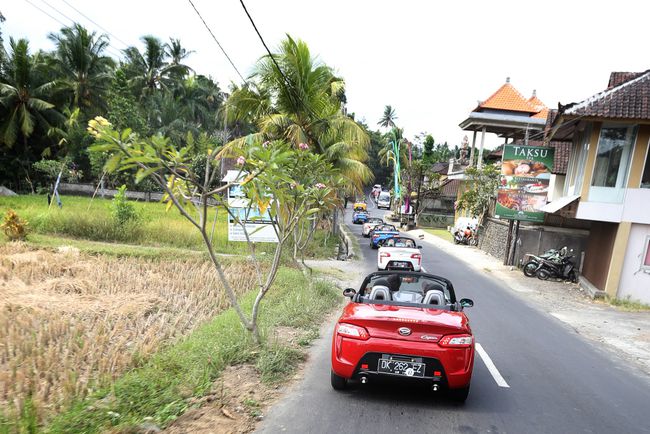 sapa penyuka sedan sport mini indonesia cc1d3f.JPG