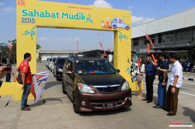 mobil daihatsu mudik bareng 48741a