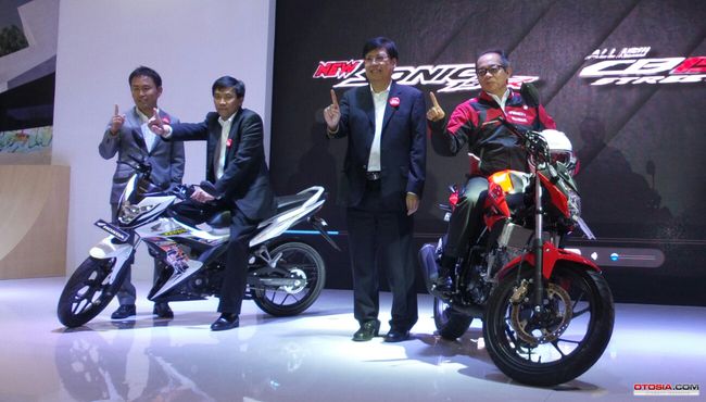 all new honda cb150r dan sonic 150r 5b9008