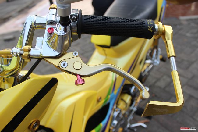 Modif Satria FU Si Kuning yang bukan lagi pemula 