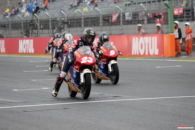 motor balap honda