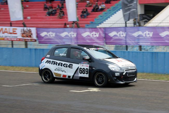  pebalap mirage berharap rebut juara nasional itcc 2015 20898f