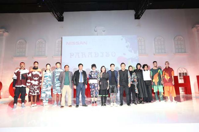 pecinta fashion berebut nissan march ff7356.JPG