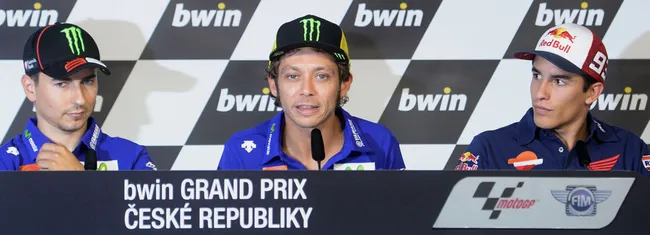 rossi marquez lorenzo mulai dari nol b06b18