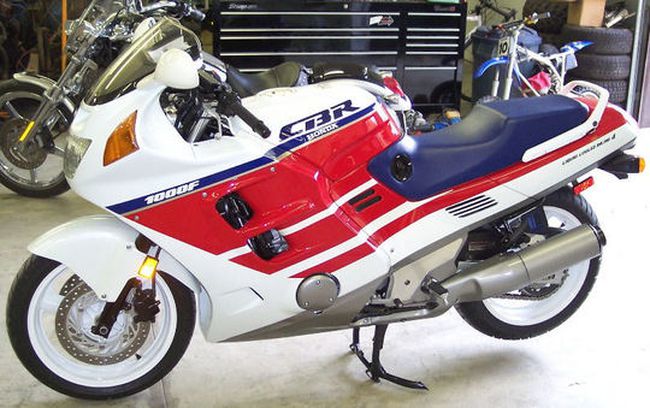 Honda cbr 1000f hurricane