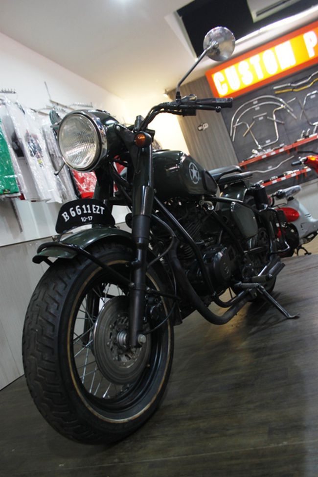 Suzuki Thunder 250 bergaya Militer tahun 1940-an  merdeka.com