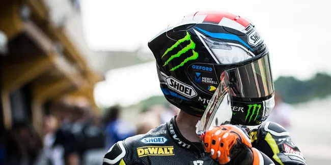 Ada Plastik Di Kaca Helm Pembalap Motogp Apa Fungsinya Otosia Com