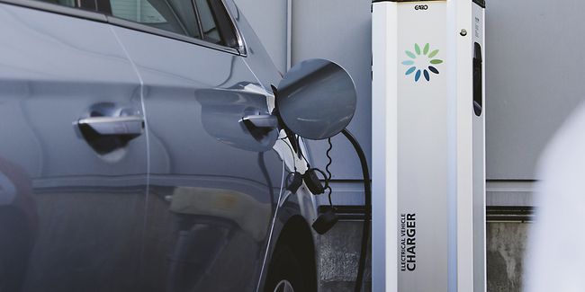 Aturan Terkait Mobil Listrik Indonesia Diterbitkan Bulan Ini Otosia Com