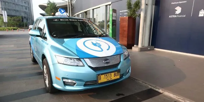 Sensasi Jajal Taksi Listrik Byd Otosia Com